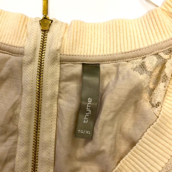 Thyme XL Cream Lace Top zipper back stretchy shirt sleeve Excellent Condition - Picture 4 of 8